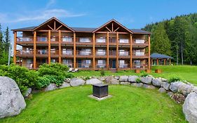 Kootenay Lakeview Resort BW Signature Collection